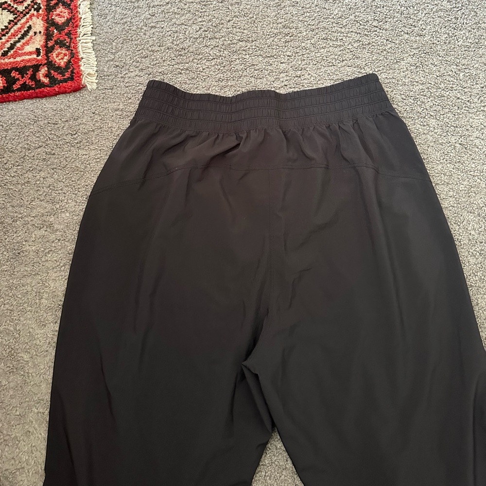 Lululemon Wanderer Jogger - Picture 6 of 7